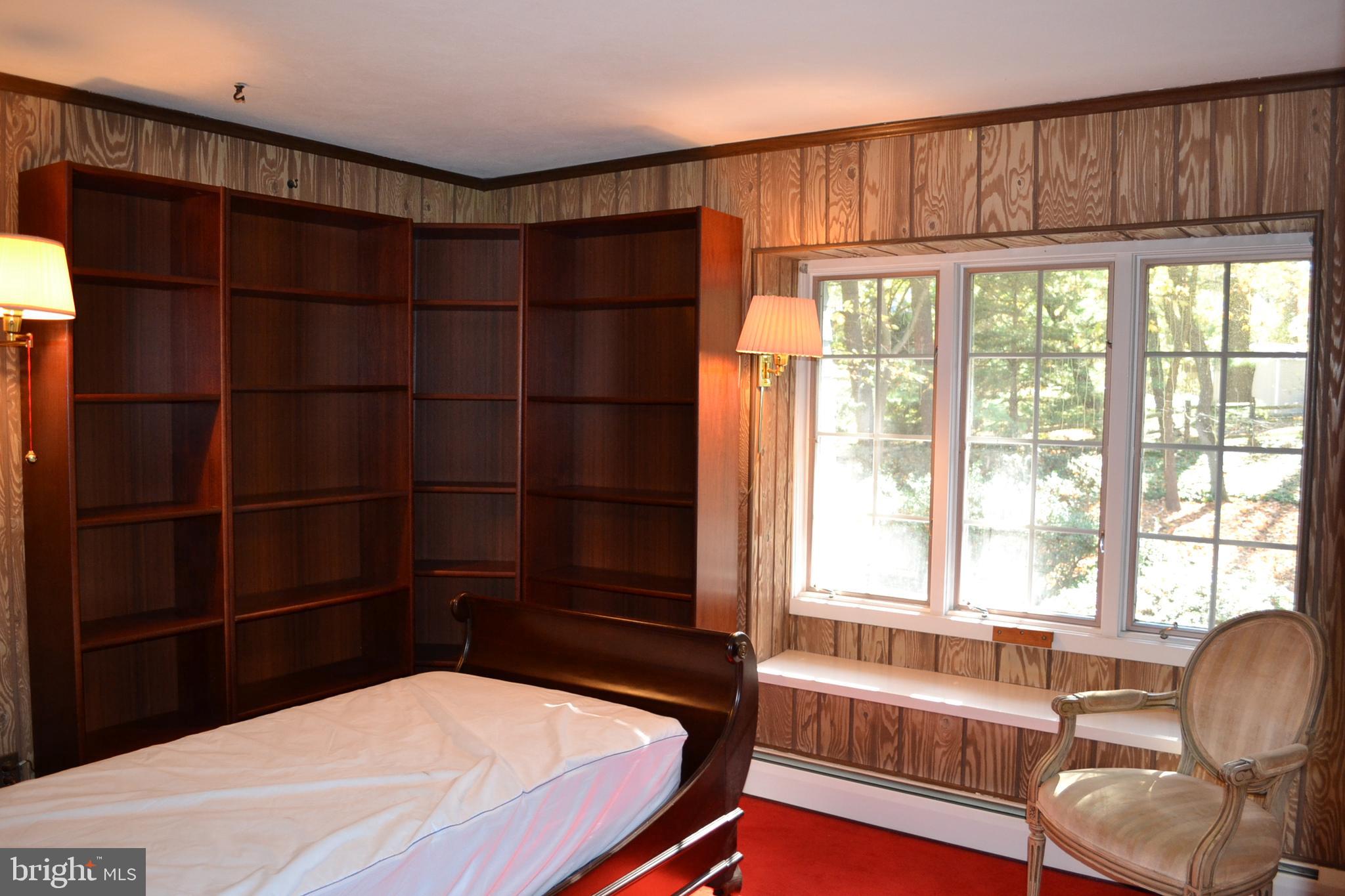 1720 Lynam Road Abington, PA 19001 - Photo 24 of 40 4th bedroom with window seat
