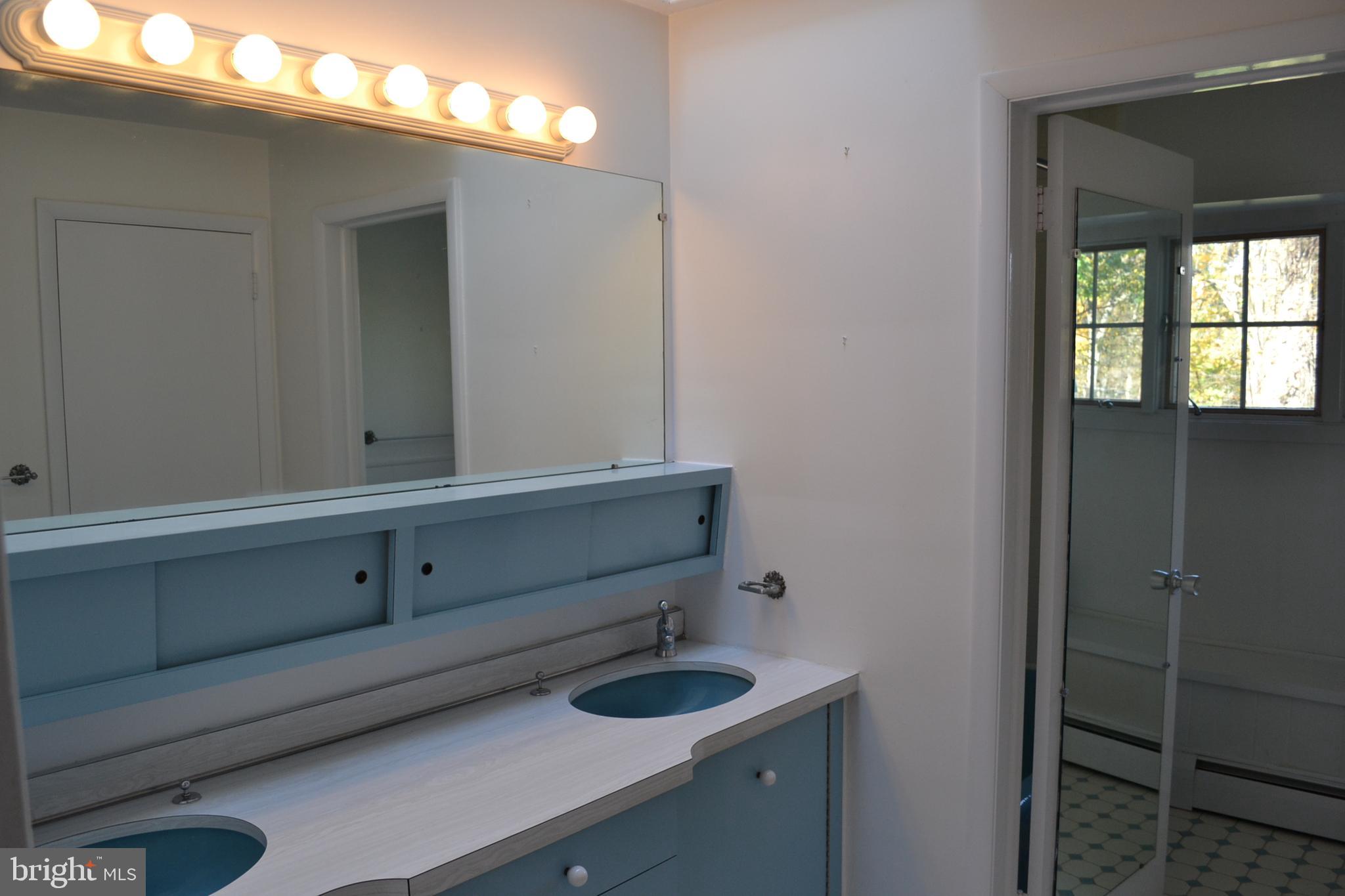 1720 Lynam Road Abington, PA 19001 - Photo 25 of 40 Hall bath with double vanity