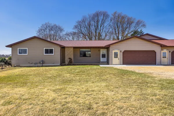 $315,000 | S5707 Meadowview Drive, Viroqua, WI 54665