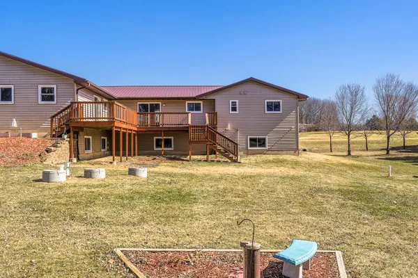 $315,000 | S5707 Meadowview Drive, Viroqua, WI 54665