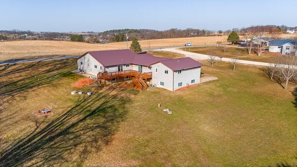 $315,000 | S5707 Meadowview Drive, Viroqua, WI 54665
