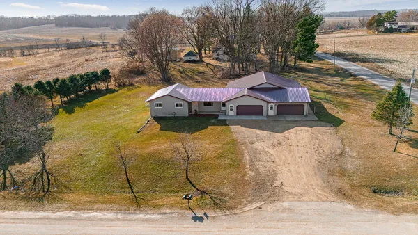 $315,000 | S5707 Meadowview Drive, Viroqua, WI 54665