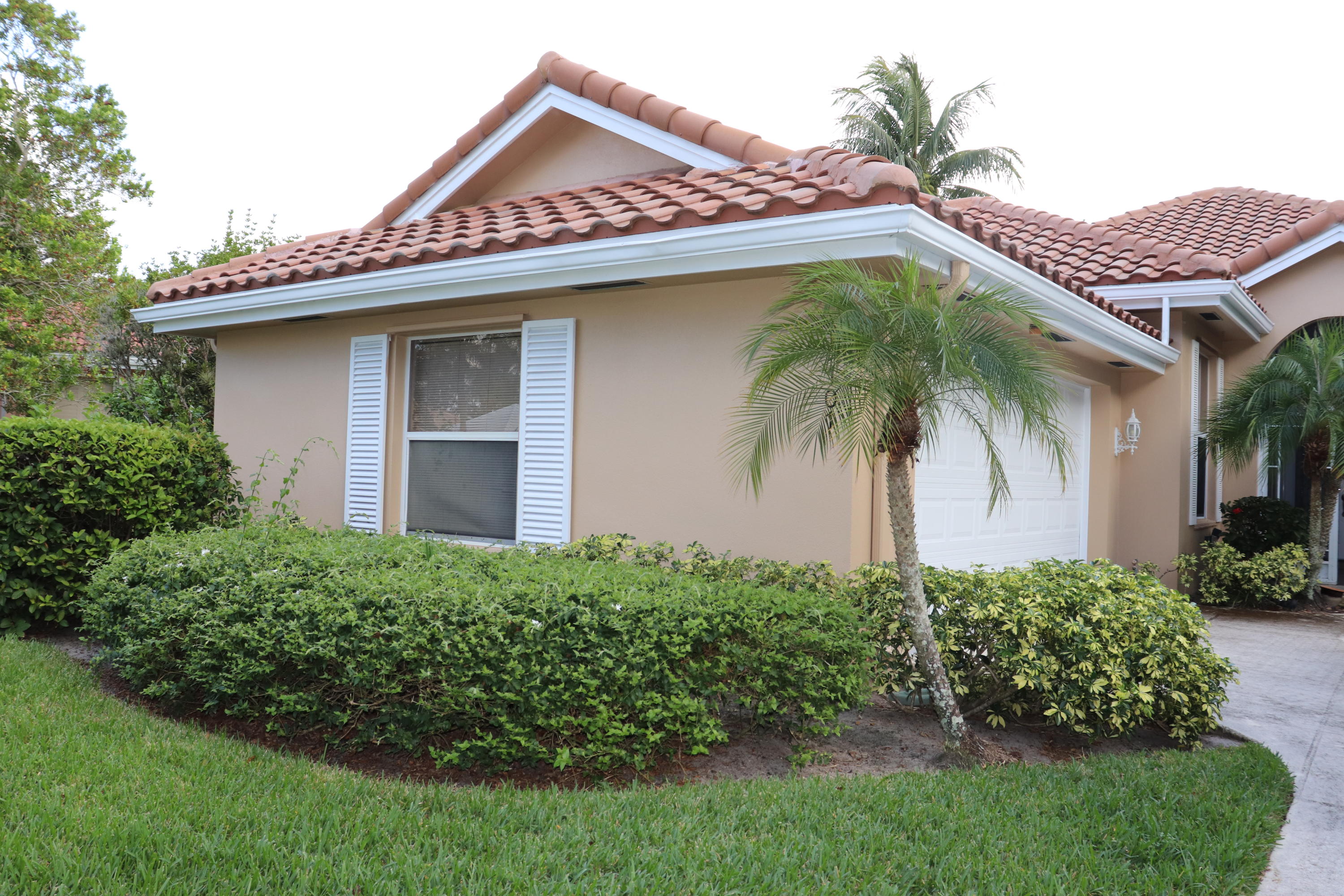101 East Hampton Way Jupiter, FL 33458 - Photo 2 of 20 2018-12-02 21.25.48