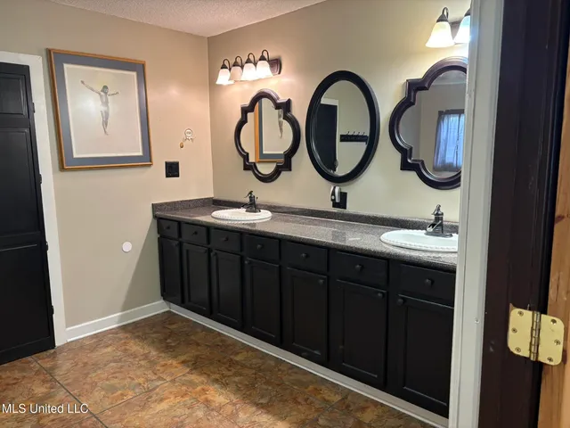 $220,000 | 481 Macedonia Road, Mendenhall, MS 39114