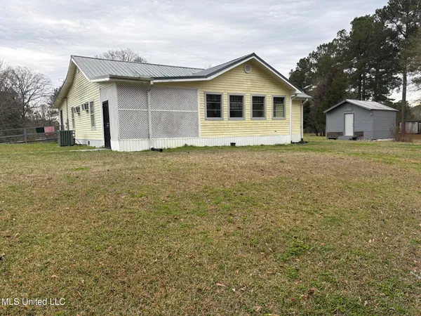 $220,000 | 481 Macedonia Road, Mendenhall, MS 39114