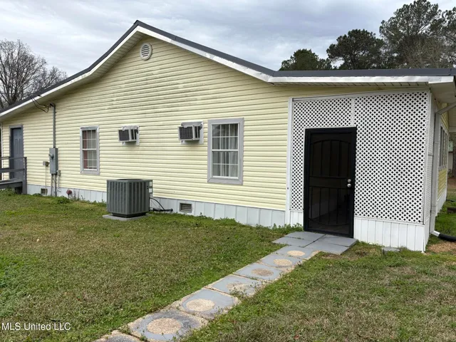 $220,000 | 481 Macedonia Road, Mendenhall, MS 39114