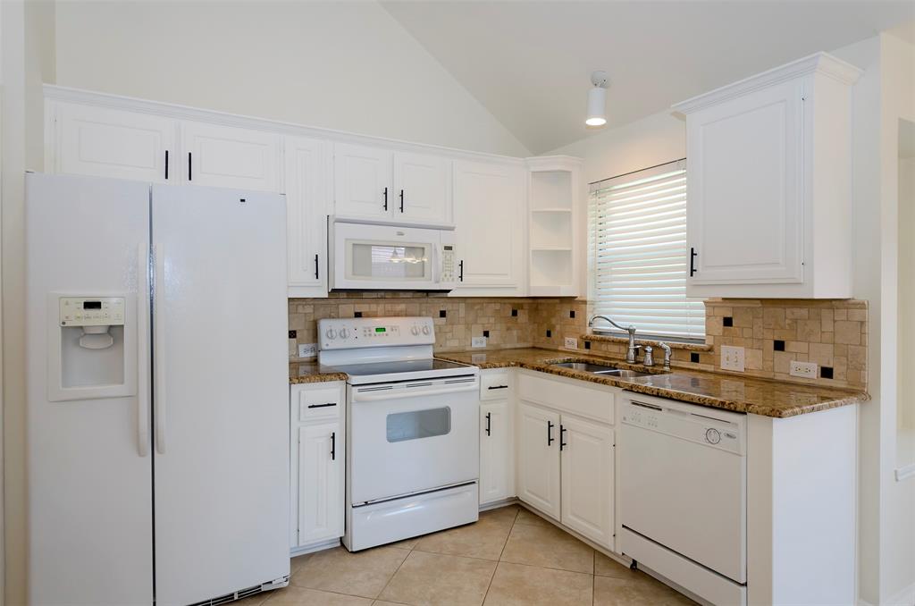 7936 Lancelot Road Frisco, TX 75035 - Photo 9 of 25