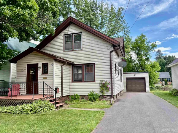 $139,900 | 171 East Michigan Avenue, Ironwood, MI 49938