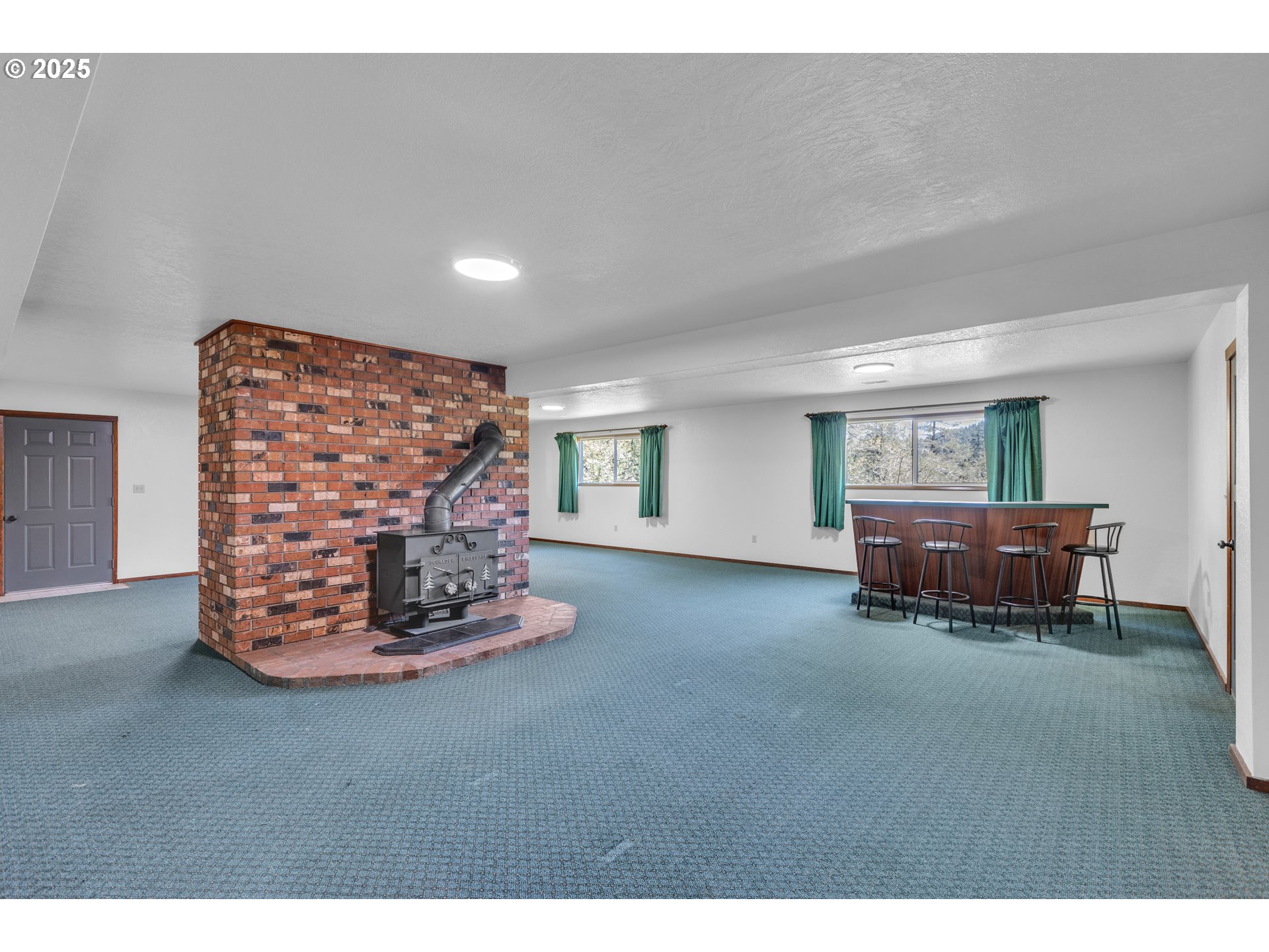 267 Mountain View Glide, OR 97443 - Photo 22 of 44