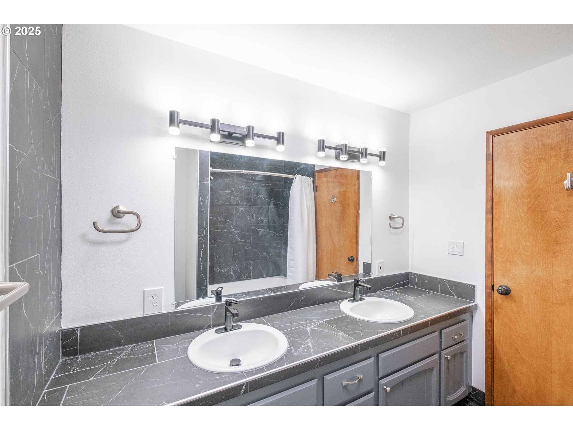 267 Mountain View Glide, OR 97443 - Photo 43 of 44