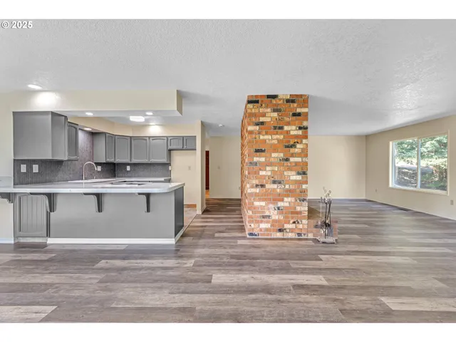 $534,000 | 267 Mountain View, Glide, OR 97443