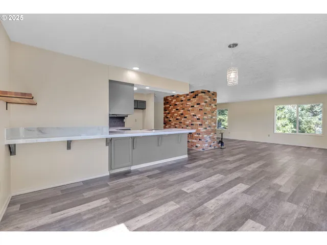 $534,000 | 267 Mountain View, Glide, OR 97443
