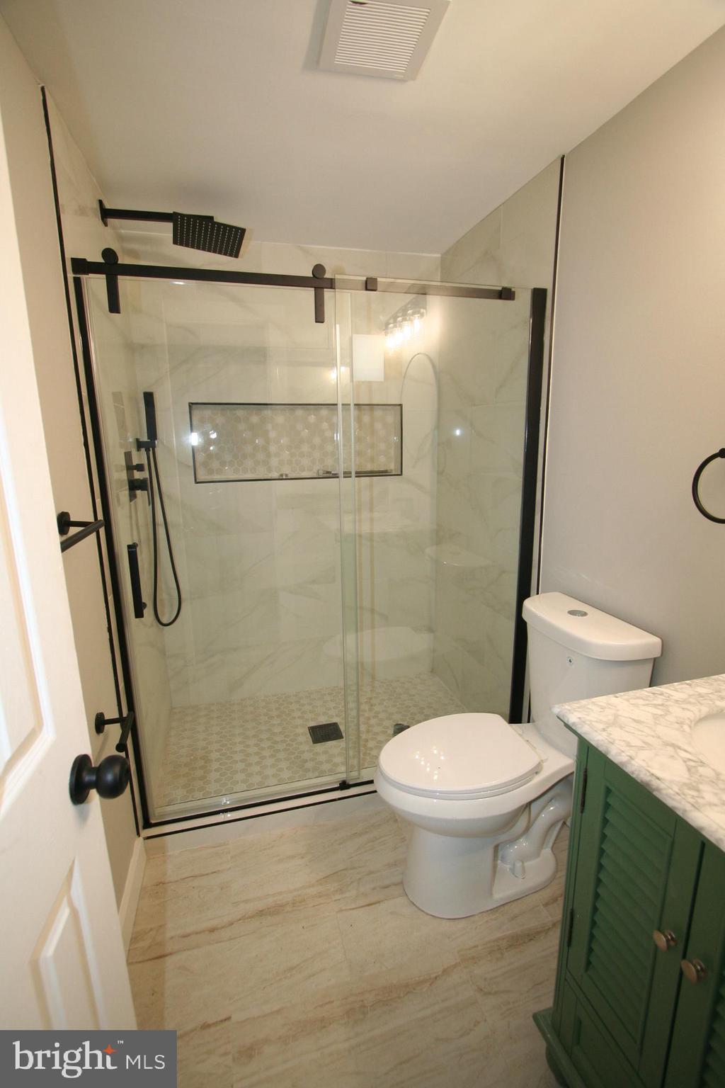 111 Utah Road Stevensville, MD 21666 - Photo 19 of 45 Primary Bath Exquisite Walk-In Shower