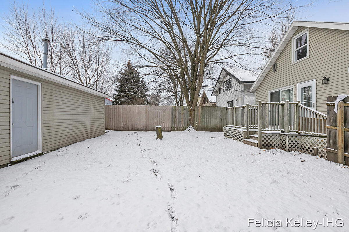 1038 Rathbone Street Southwest Wyoming, MI 49509 - Photo 10 of 10 IMG_1009