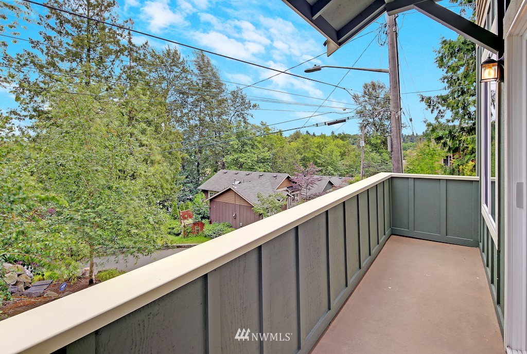 2476 Southwest Webster Street Seattle, WA 98106 - Photo 13 of 18 Gallery Image 13