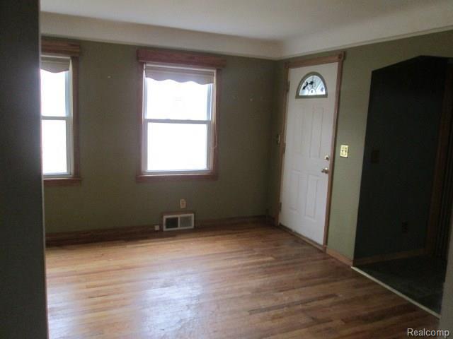 42755 Utica Road Sterling Heights, MI 48314 - Photo 9 of 16