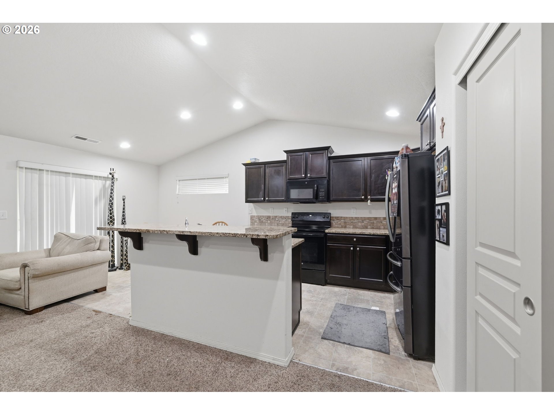 3692 Phantom Way Eugene, OR 97402 - Photo 5 of 20