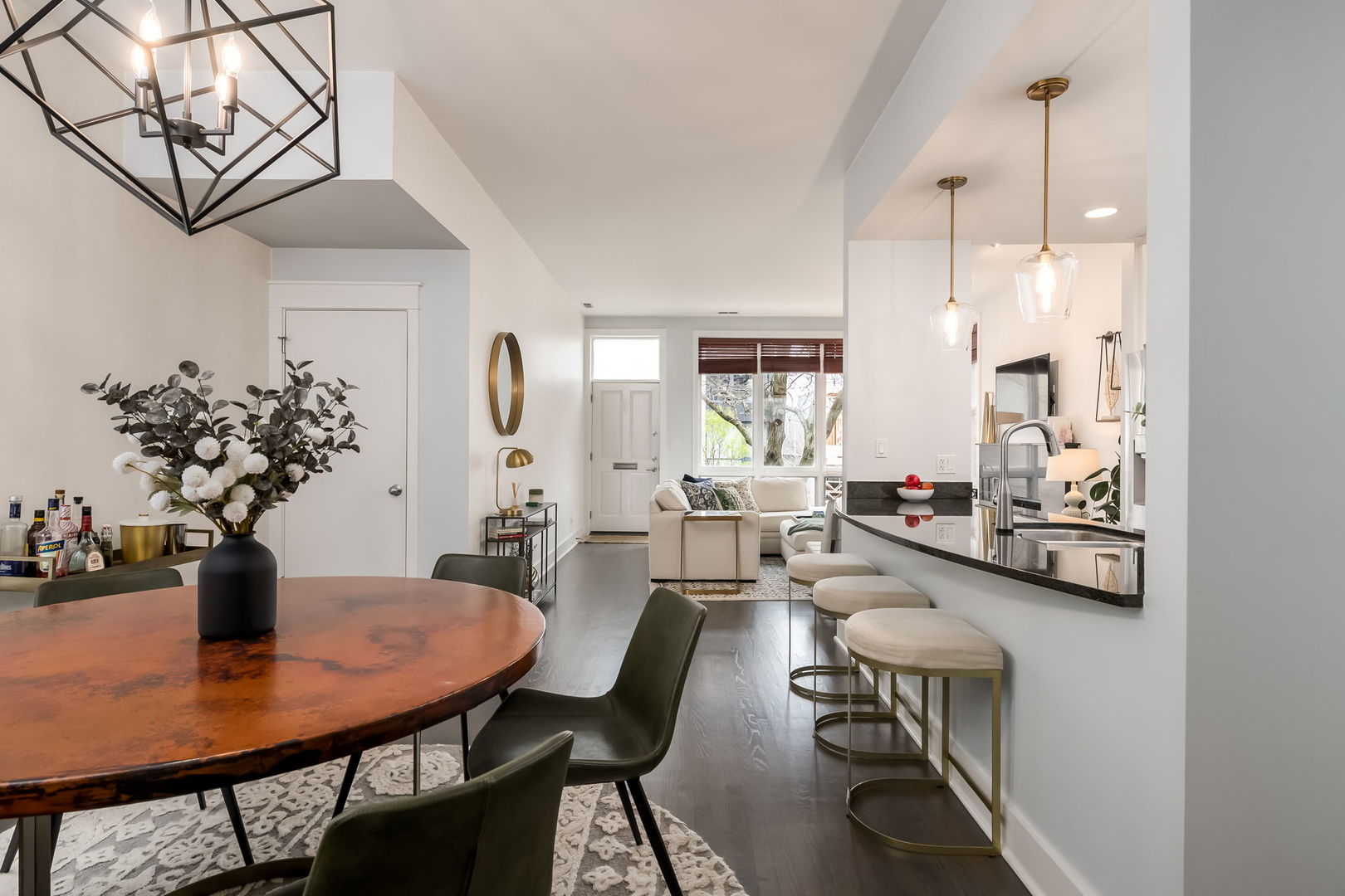 1123 West Chestnut Street, Unit 2E Chicago, IL 60642 - Photo 8 of 18