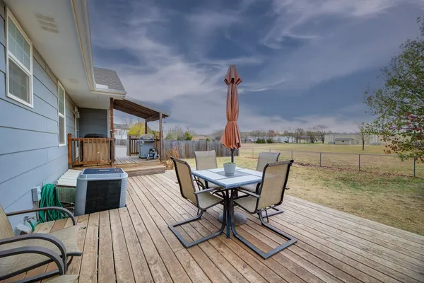 $175,000 | 1114 Red Sky Court, Winfield, KS 67156