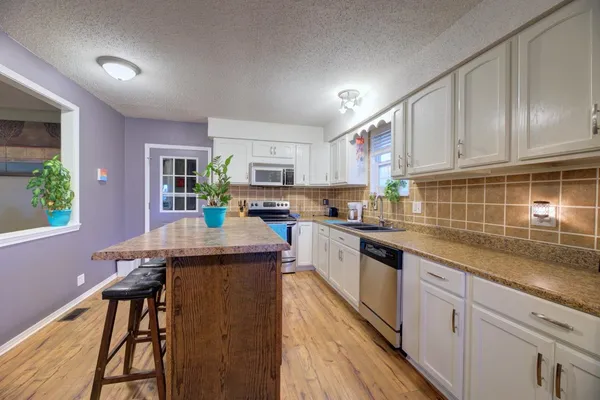 $175,000 | 1114 Red Sky Court, Winfield, KS 67156