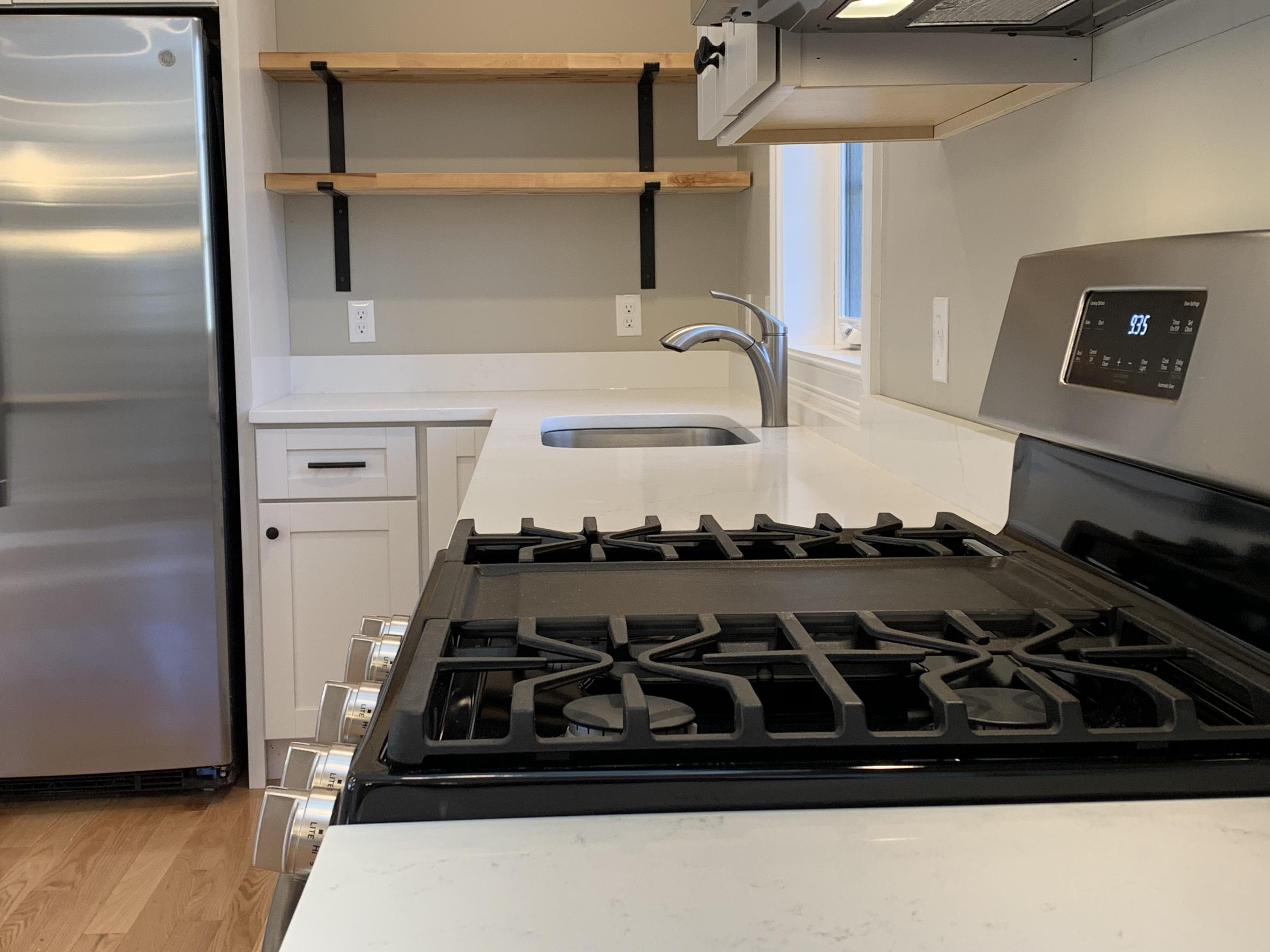 14 Shaydon Lane Kittery, ME 03905 - Photo 17 of 45 Kitchen Counter Perspective
