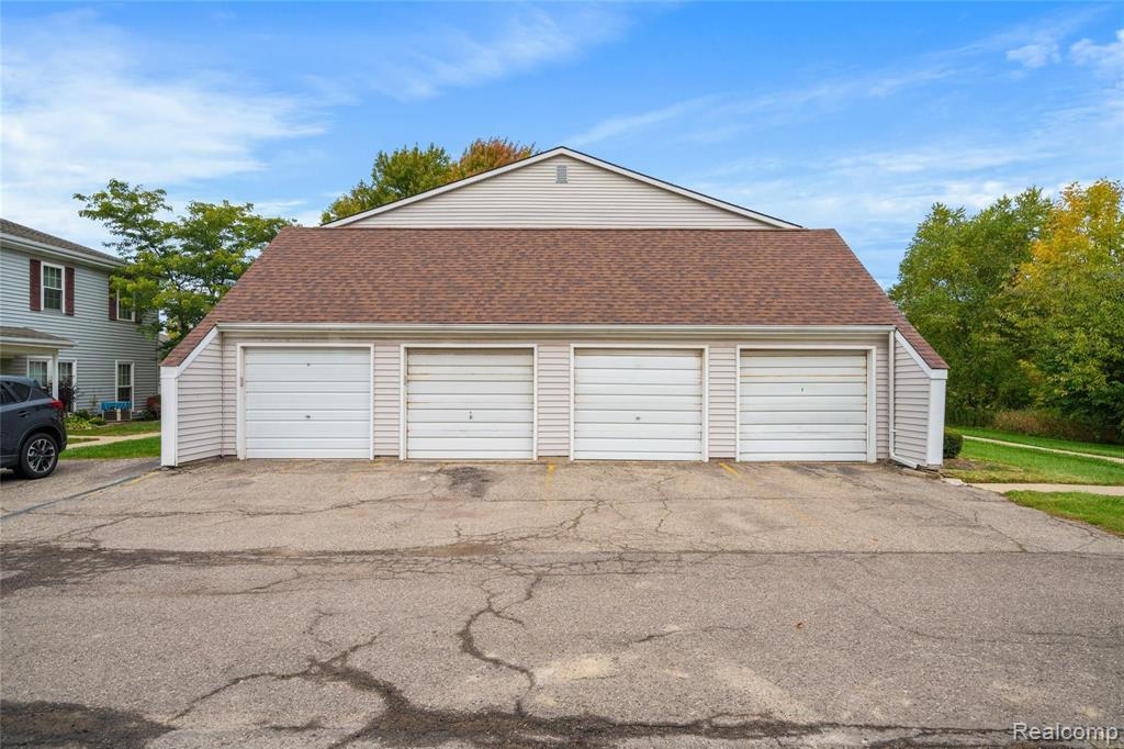 28446 Raleigh Crescent Drive Chesterfield, MI 48051 - Photo 5 of 24