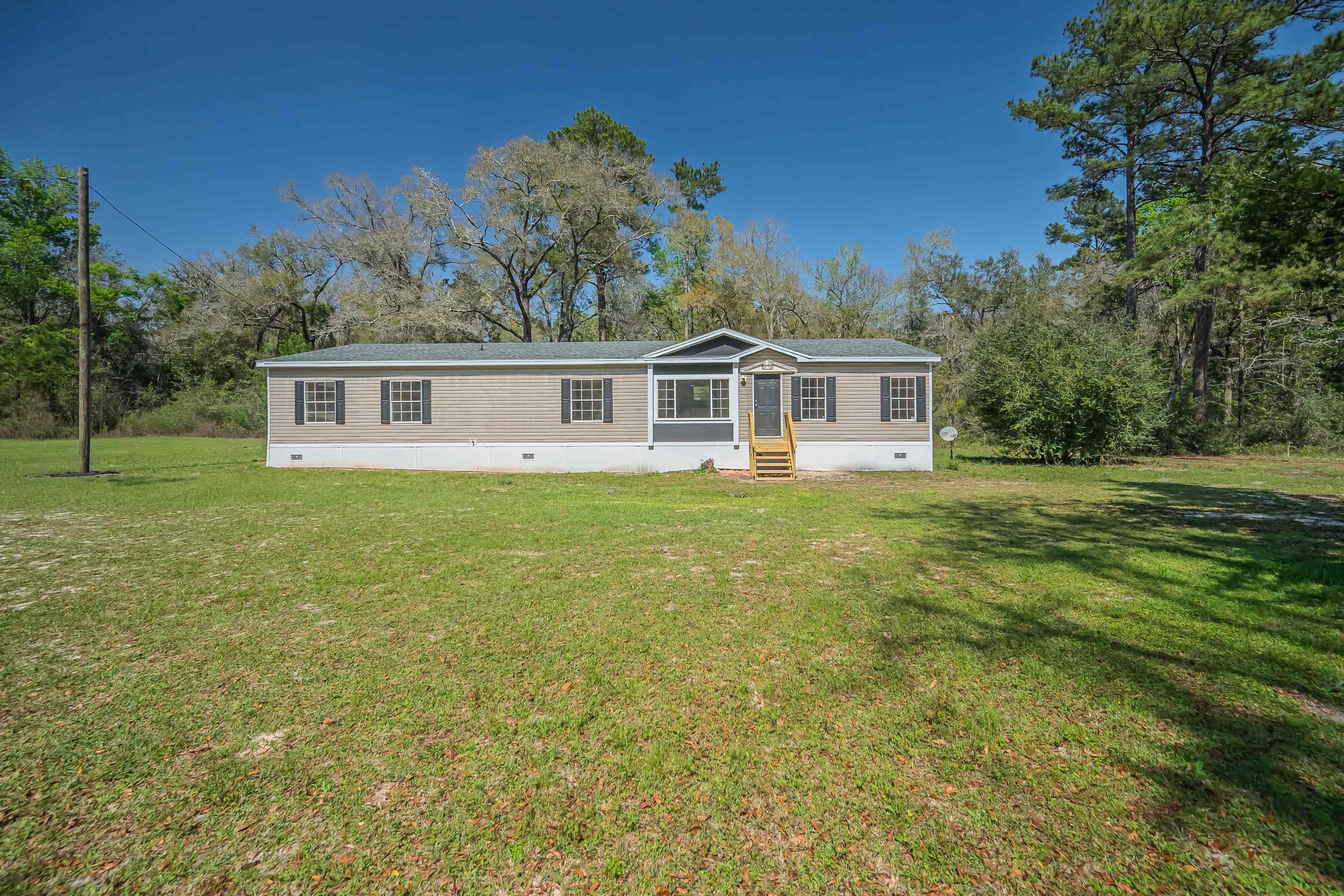 164 Adell Williams Road Crawfordville, FL 32327 - Photo 2 of 33