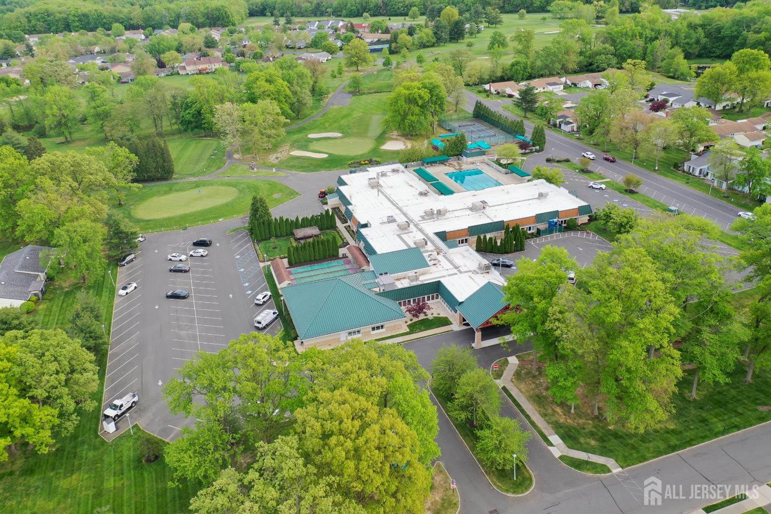 452A Closter Road, Unit B Monroe Township, NJ 08831 - Photo 45 of 46 an aerial view of a house with a garden