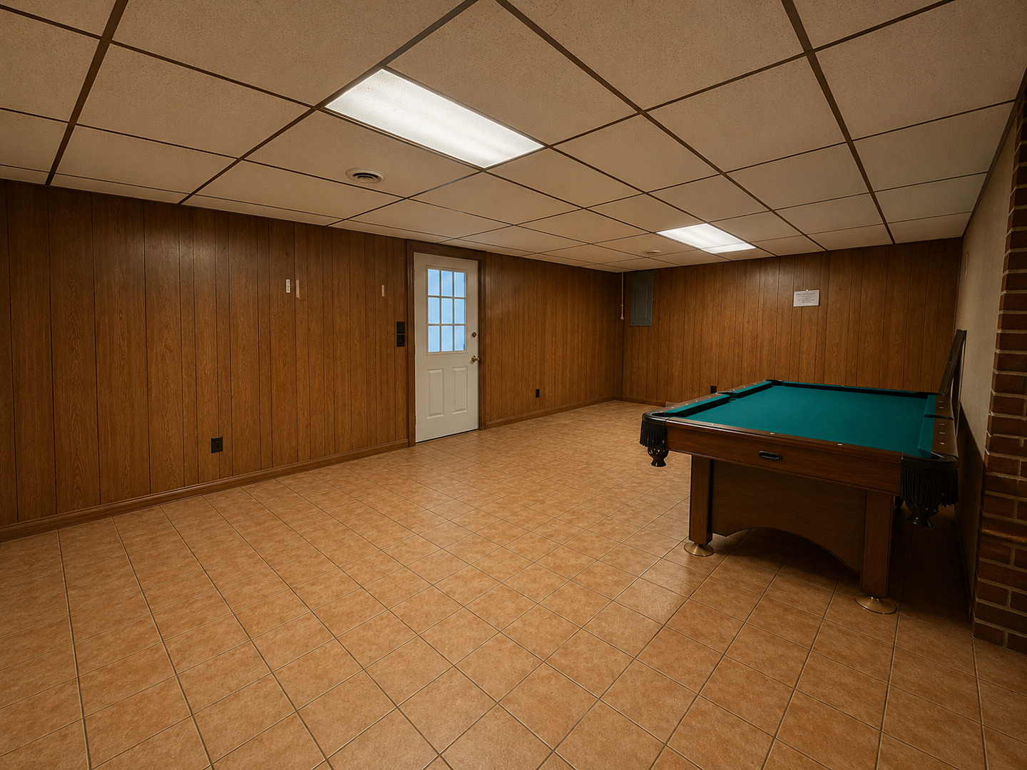 5996 South US 45 Road Metropolis, IL 62960 - Photo 28 of 41 a room with furniture