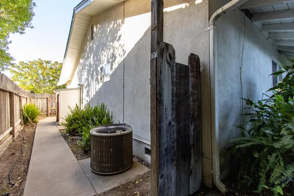 $419,000 | 1705 Larkspur Place, Turlock, CA 95380