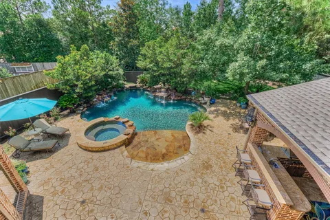 $1,900,000 | 66 South Player Manor Circle, The Woodlands, TX 77382