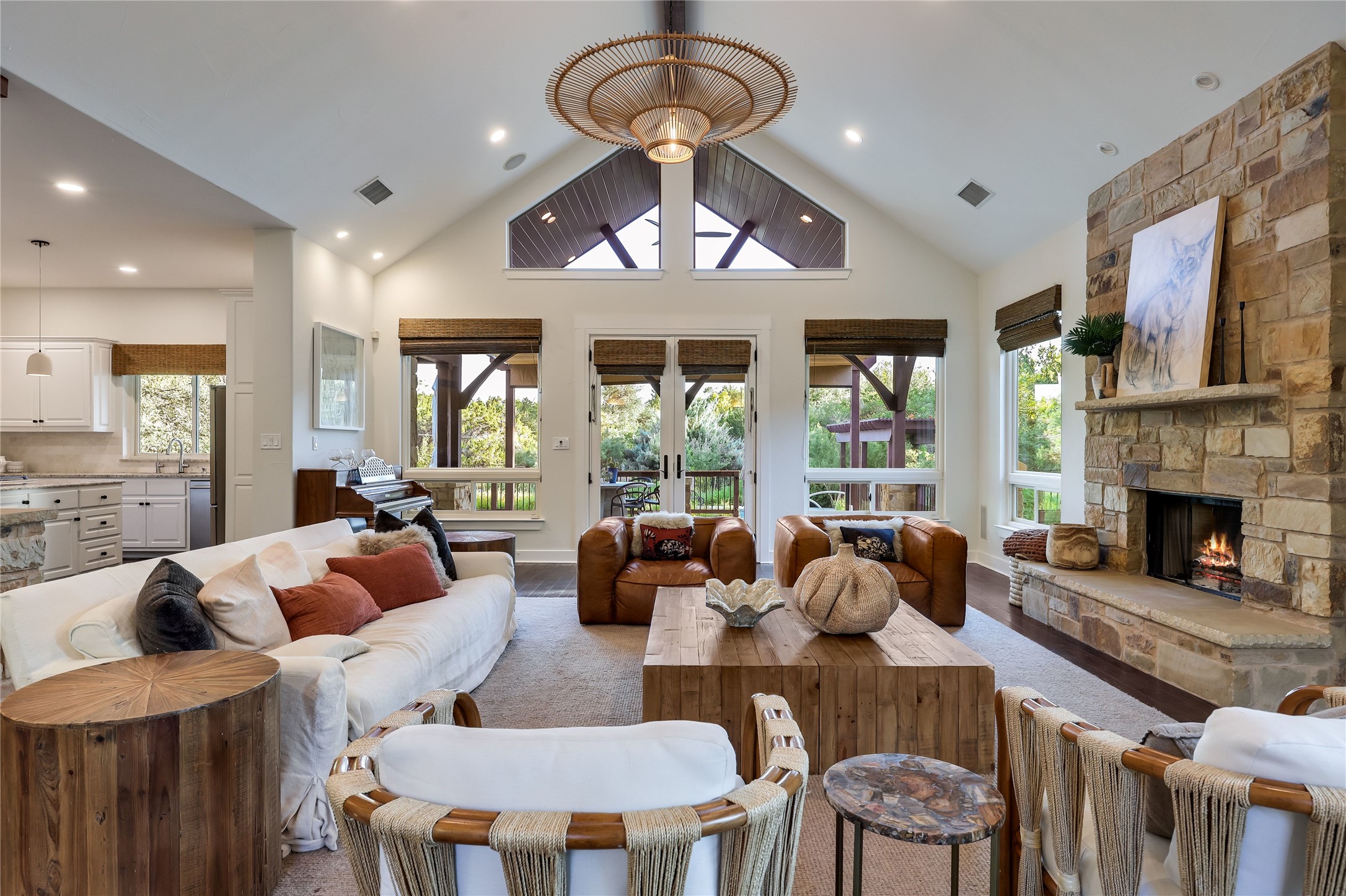 9512 Vera Cruz Road Austin, TX 78737 - Photo 7 of 39 Gallery Image 7