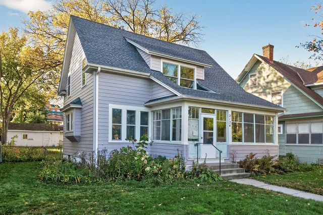 $355,000 | 2124 Dayton Avenue, St. Paul, MN 55104