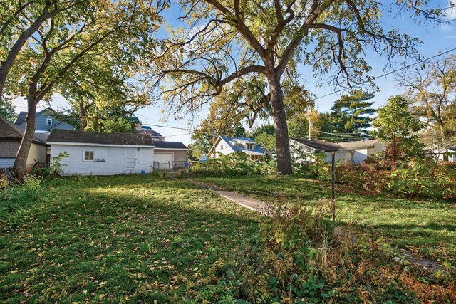 $355,000 | 2124 Dayton Avenue, St. Paul, MN 55104