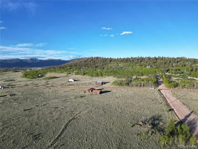 a view of a lake with houses