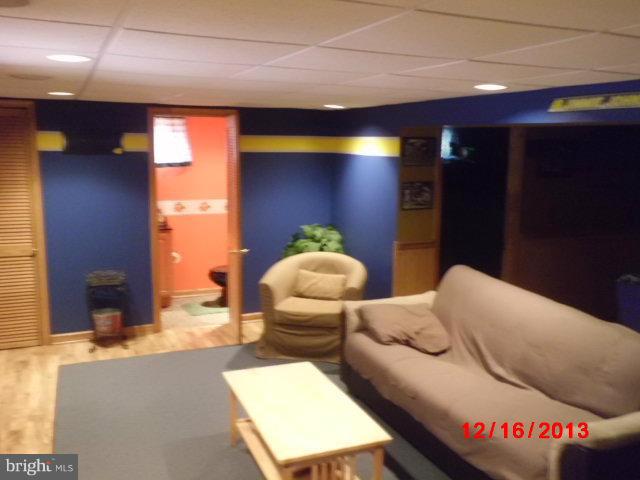 1230 Ten Oaks Road Baltimore, MD 21227 - Photo 8 of 13 Family Room