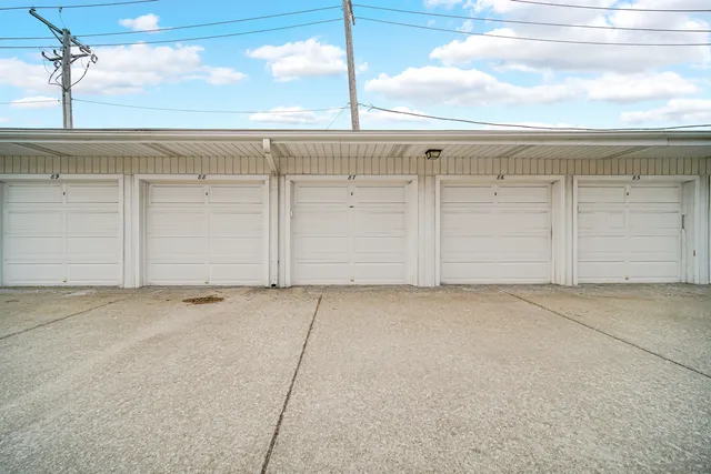 a view of a garage