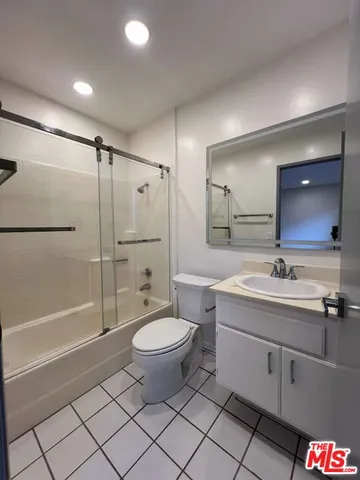 $3,995 | 1931 Malcolm Avenue, Unit 201, Los Angeles, CA 90025
