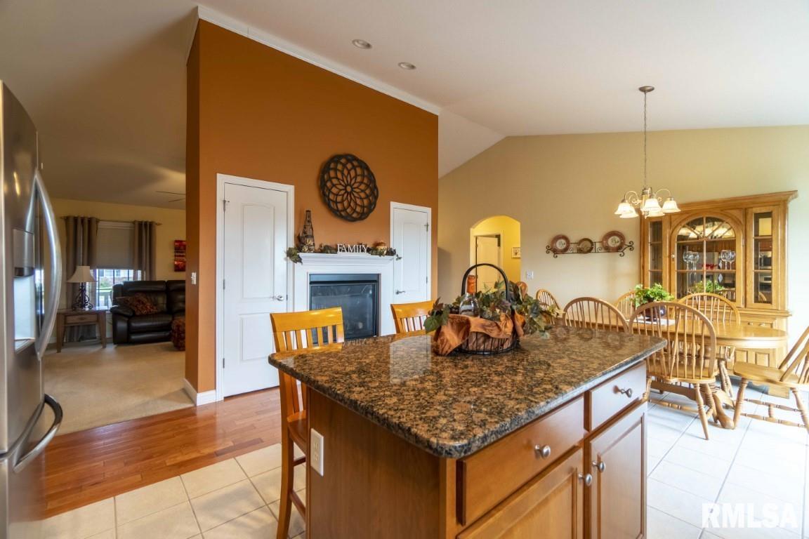 1317 Santa Fe Road Washington, IL 61571 - Photo 10 of 43 Gallery Image 10