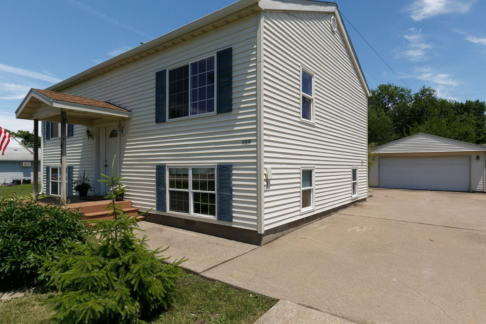 614 6th Street Colona, IL 61241 - Photo 4 of 42