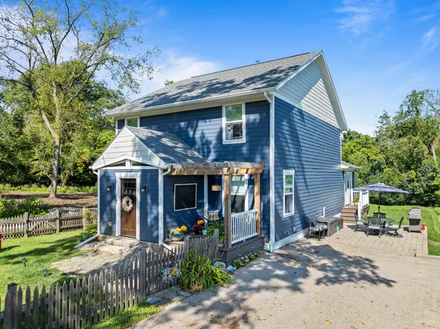 $499,000 | W3608 Glenmore Avenue, Linn, WI 53147