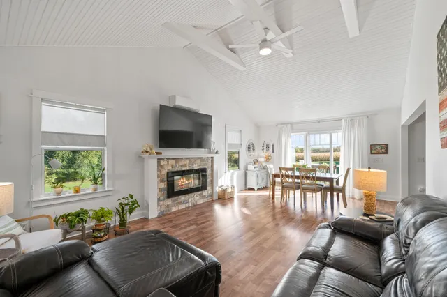 $499,000 | W3608 Glenmore Avenue, Linn, WI 53147