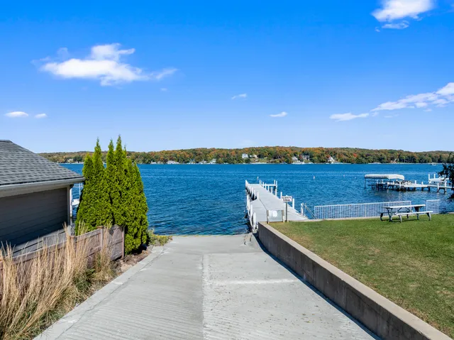 $499,000 | W3608 Glenmore Avenue, Linn, WI 53147