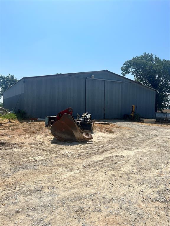 5394 West Highway 199 Springtown, TX 76082 - Photo 20 of 20 a backyard of a house