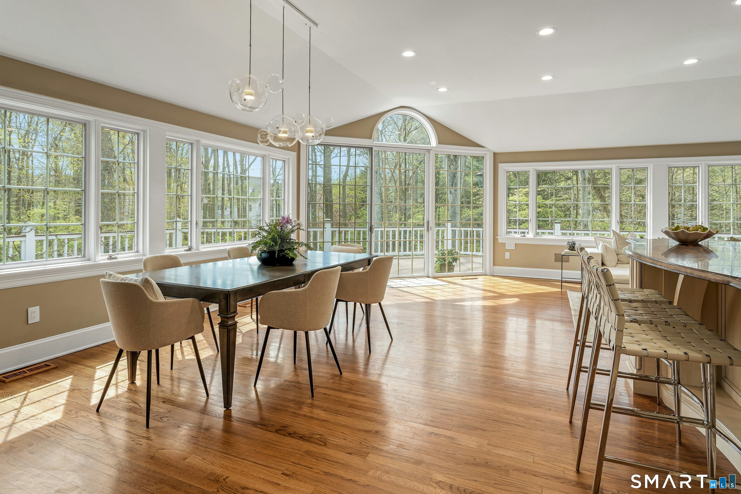 46 Wakeman Road New Canaan, CT 06840 - Photo 11 of 38