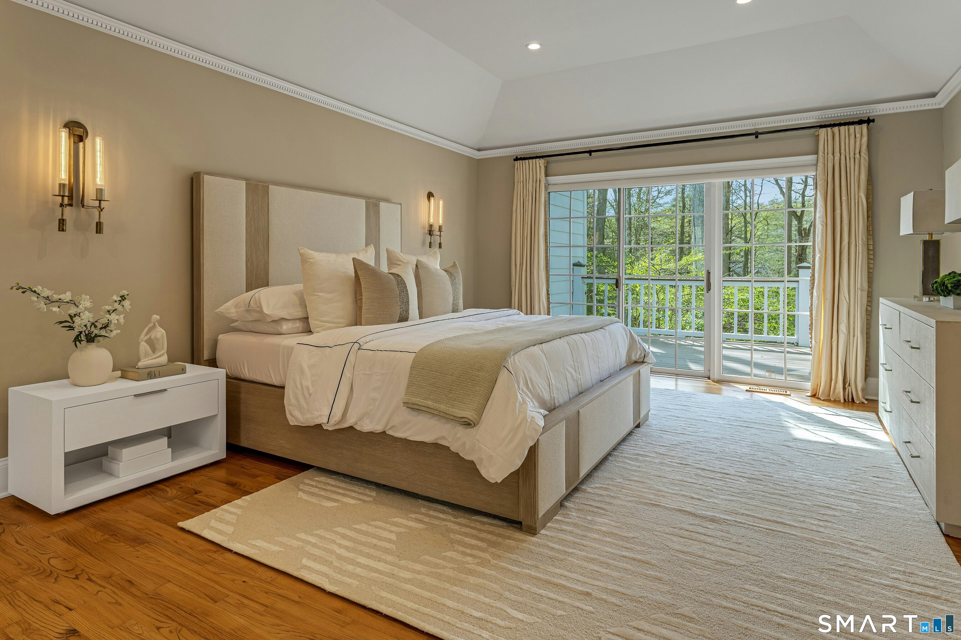 46 Wakeman Road New Canaan, CT 06840 - Photo 17 of 38