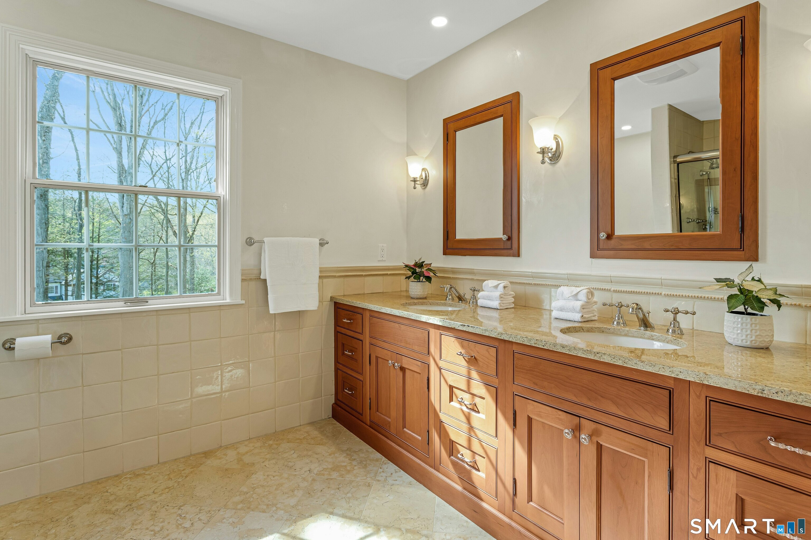 46 Wakeman Road New Canaan, CT 06840 - Photo 23 of 38