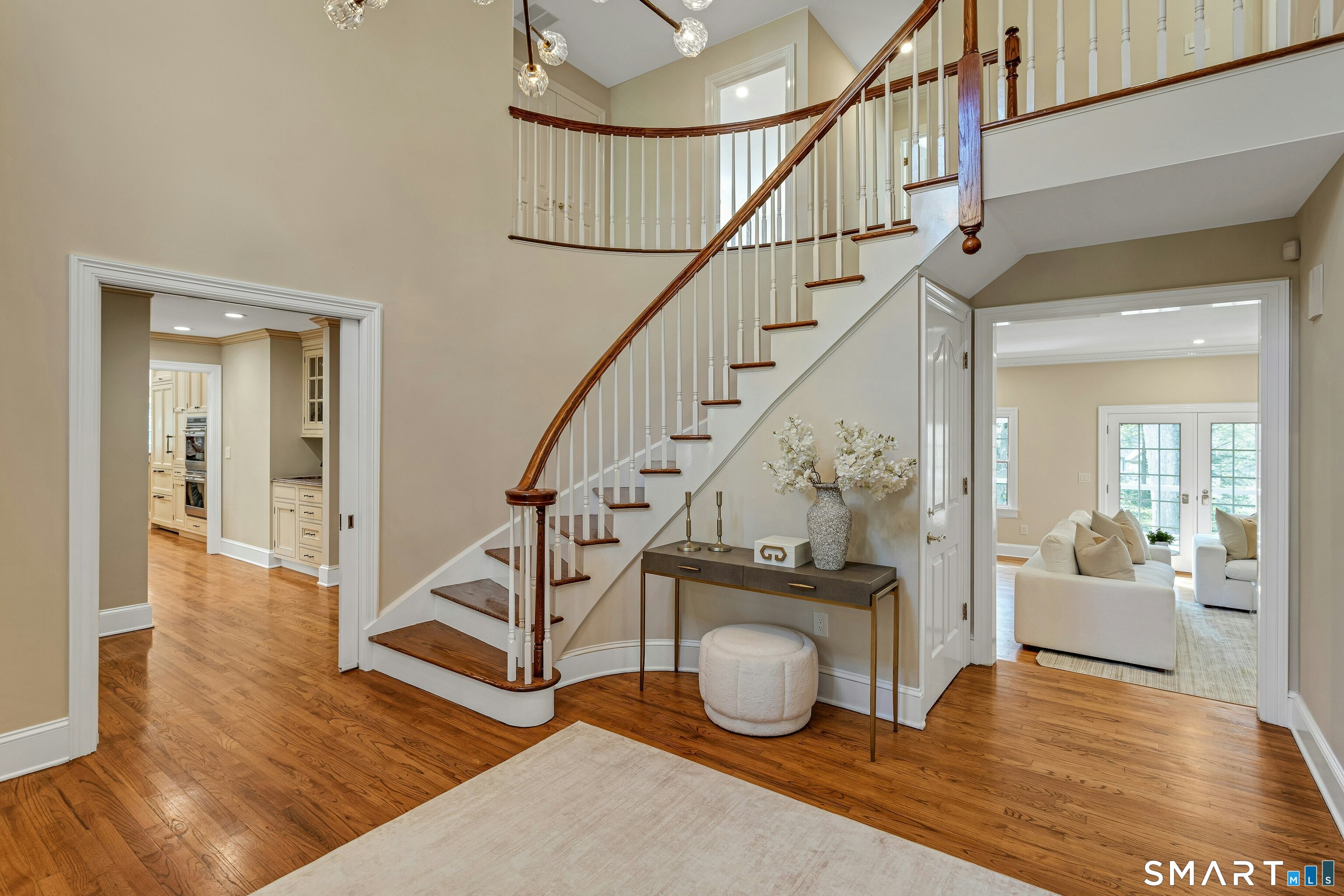 46 Wakeman Road New Canaan, CT 06840 - Photo 4 of 38