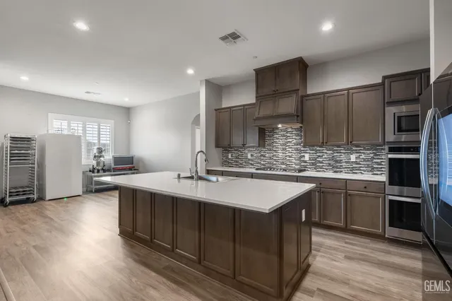 $872,000 | Undisclosed Address, Bakersfield, CA 93314