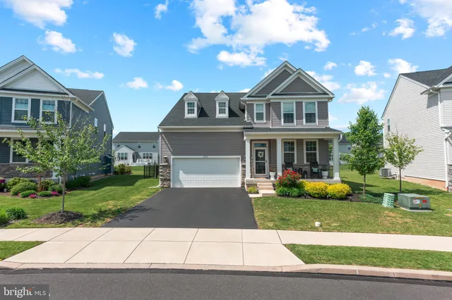 $679,000 | 2042 Morgan Creek Drive, Quakertown, PA 18951